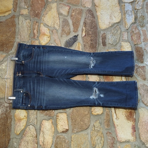 AMERICAN EAGLE SUPER STRETCH ARTIST CROP JEANS - Picture 1 of 16